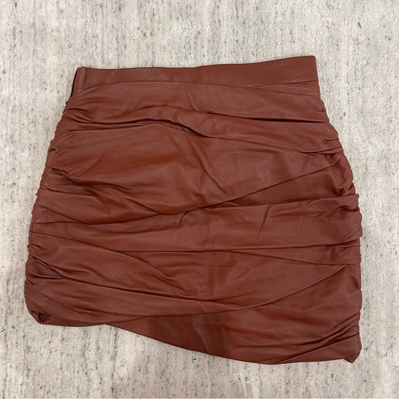 Zeynep Arcay Leather Draped Mini Skirt 4 & 8 - Picture 7 of 9